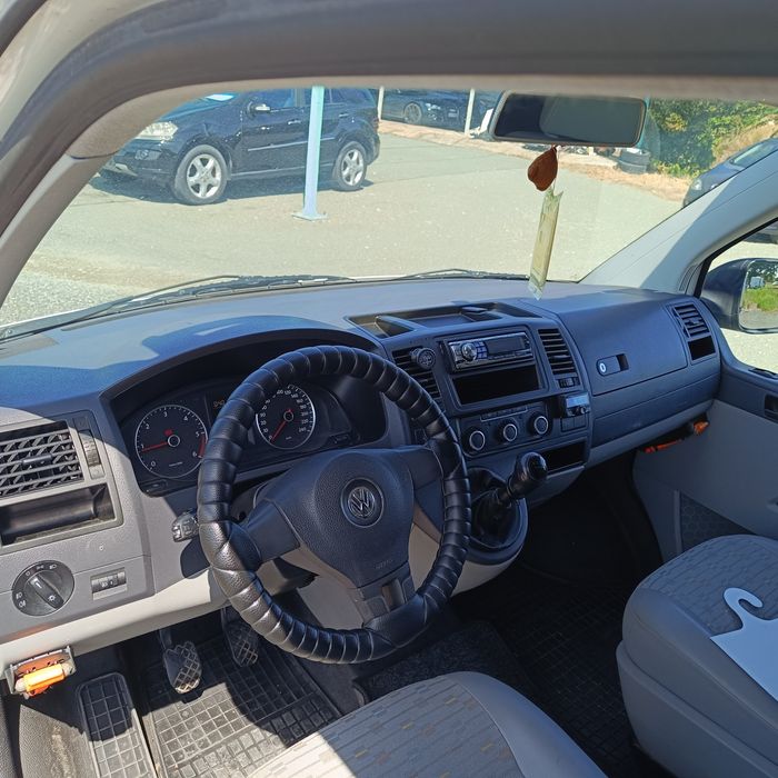 VW Transporter T5 2.0TDI Bluemotion