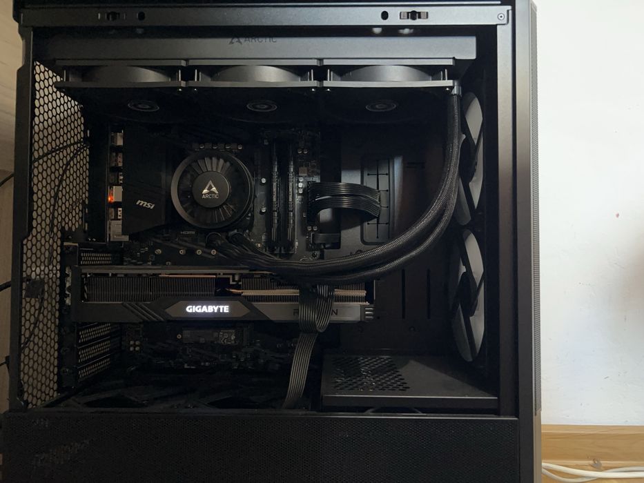 PC Gaming Ryzen 5 5600X + RX 7700 XT-SCHIMB LA APPLE! Mac-Macbook-iMac
