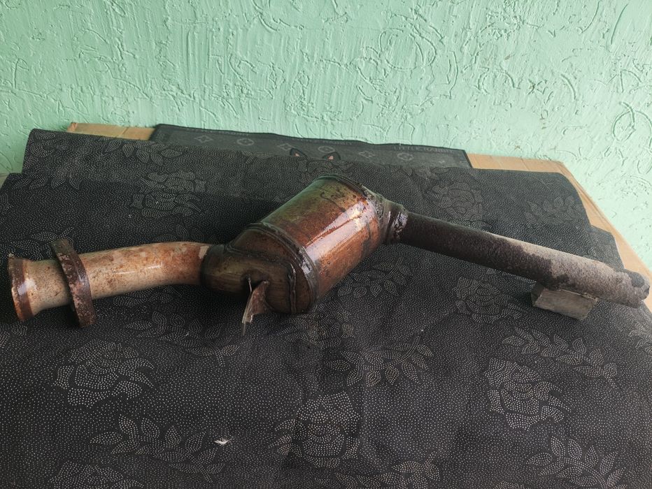 Продам глушитель бу