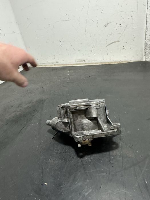 Pompa vacuum Mercedes S-Class W221 S320 S350 3.0 diesel A6422300165