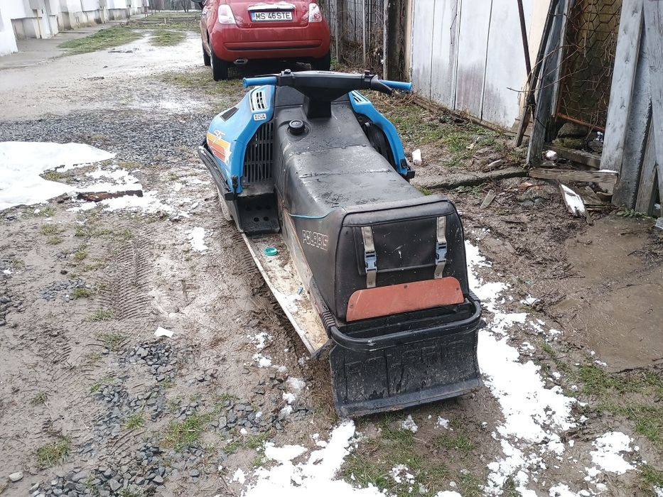 Snowmobil/ Polaris StarTrak 250