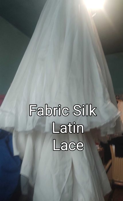 Сватбена рокля и аксесоари