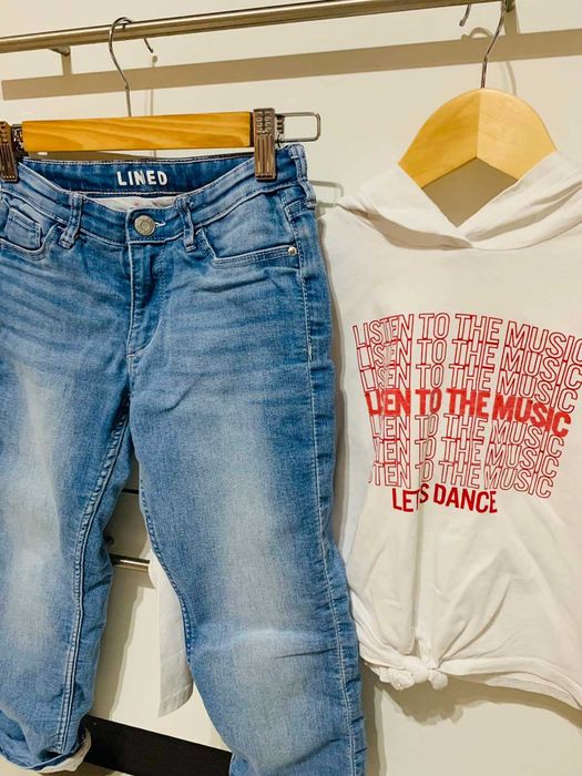 Комплект дънки H&M и суитчър WAIKIKI, 128 см., за дете на 7-8 години.