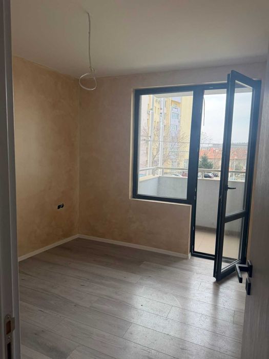 2-стаен апартамент, Широк център