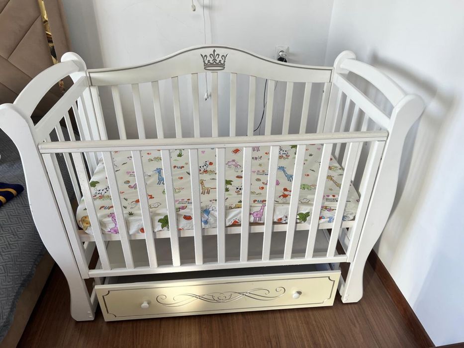 Детская манежка, кровать