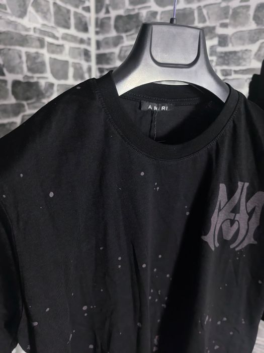 Amiri летен екип