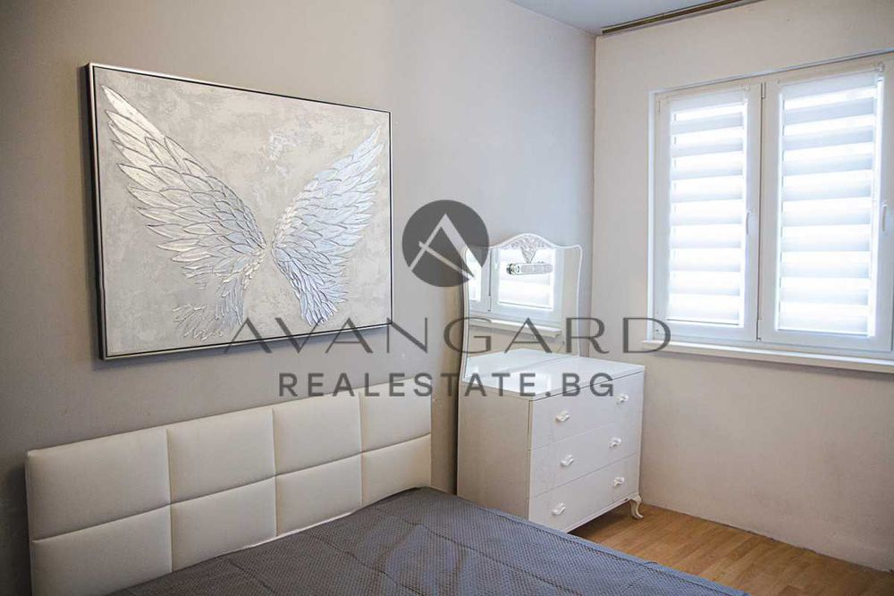 Продава се Етаж от къща в Пловдив, Център - 88 кв.м за 2023 €/кв.м - Снимка #3