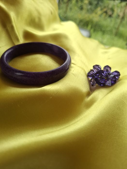 Brățară agat mov interior 6.5 cm latime 1 cm și inel reglabil cristal