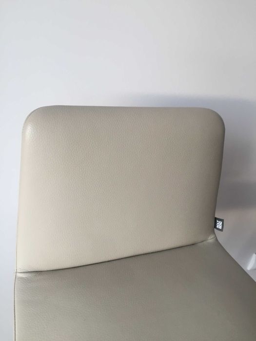 Scaune de bar de la firma ROLF BENZ!