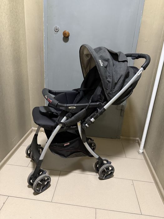 Коляска детсксая Joie