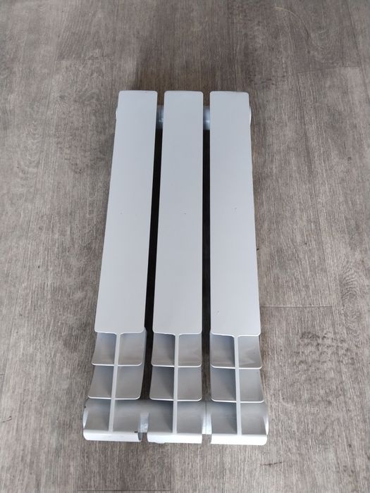 Продаю батареи хорошие 3секции