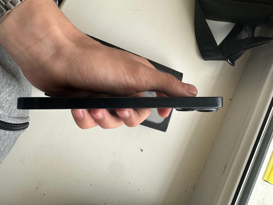 Айфон 14 с гаранти