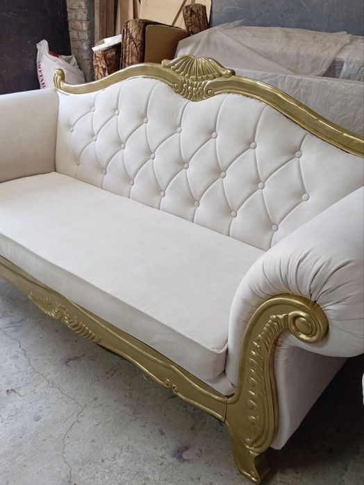 Рестоврация мягкой мебели, ремонт мебели, перетяжка мебели.