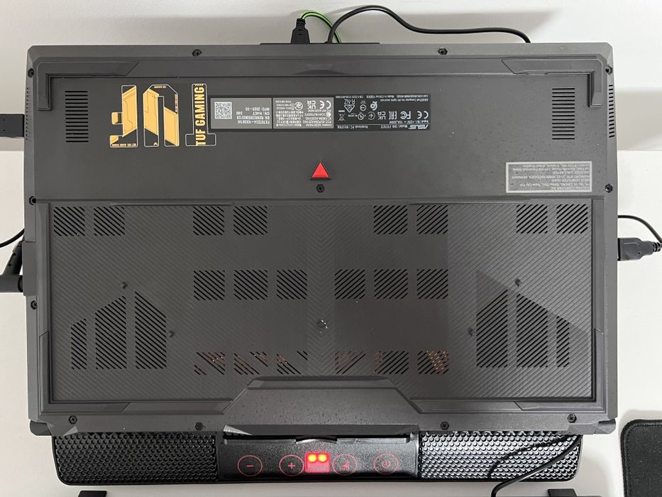 Лаптоп Asus TUF F17