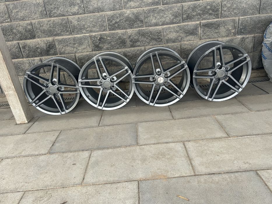 Продам оригиналные диски от Chevrolet Carveto.