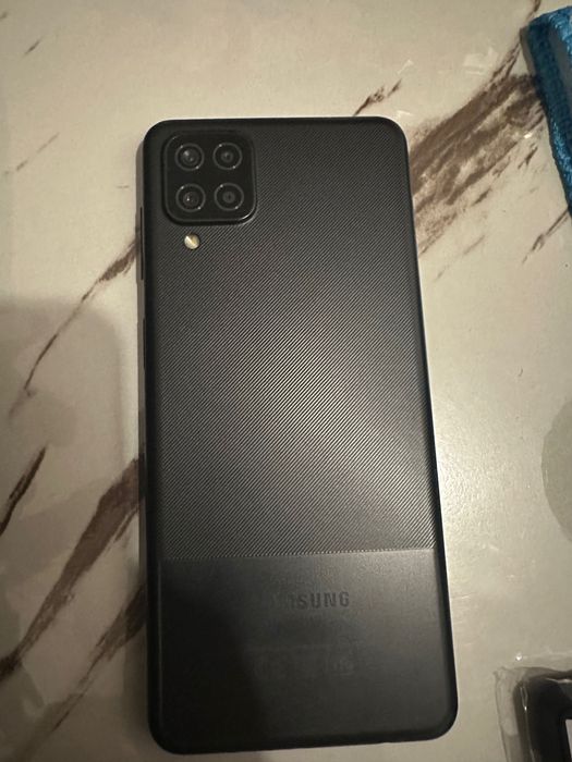 Продаётся телефон Samsung galaxy A 12 , 64 gb
