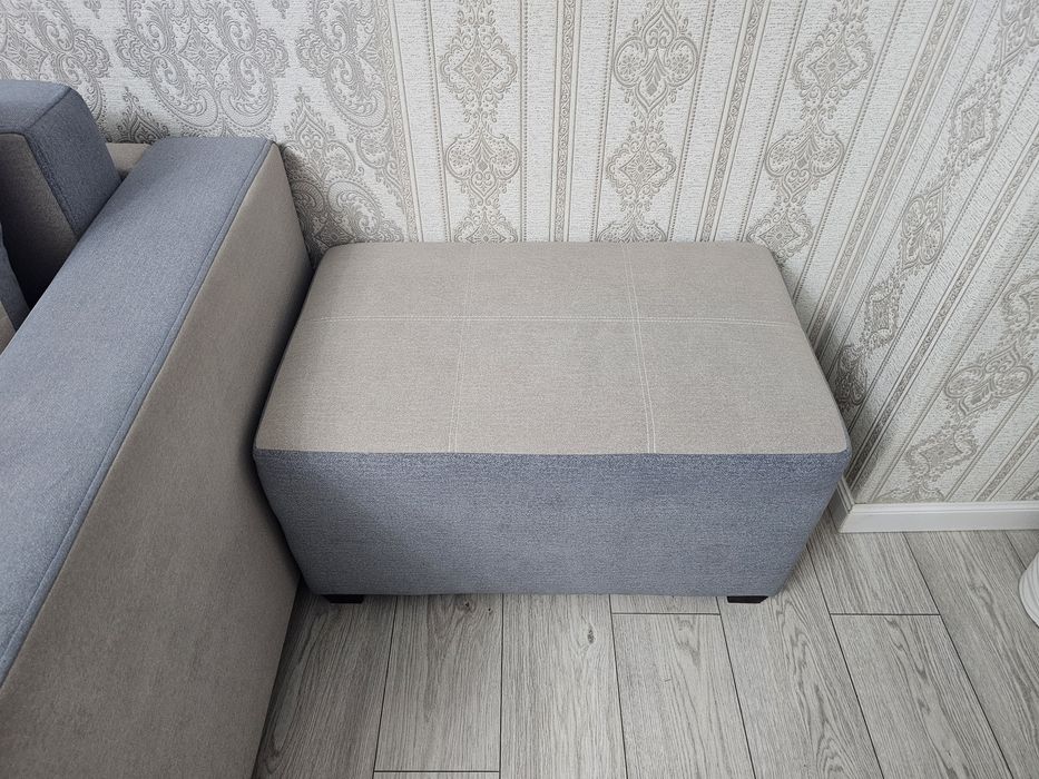 Продаётся диван.