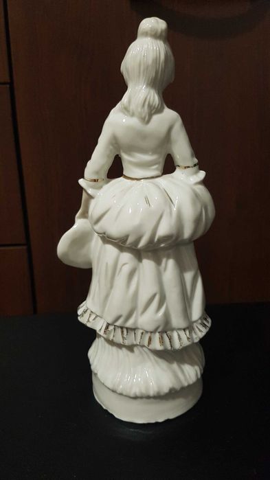 Статуетки от Италия с маркировка.