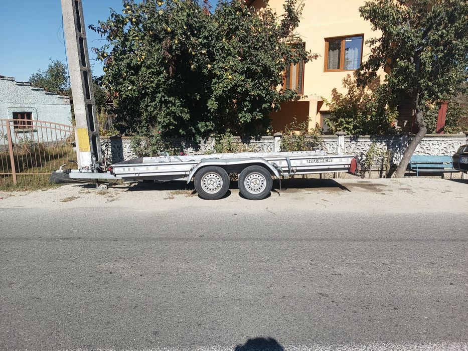 platformă auto  înscrisă