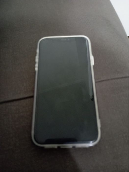 Айфон 11 идеяльный сост