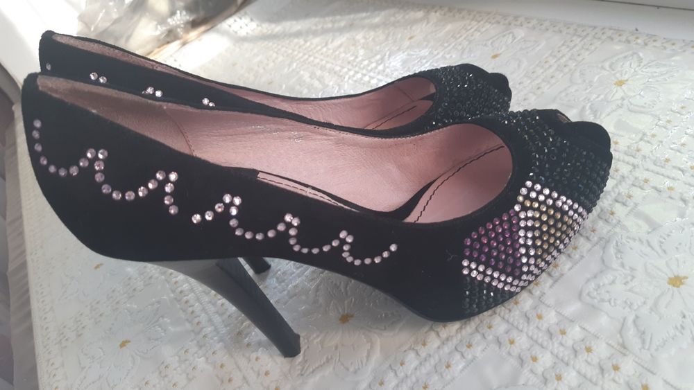 Женские туфли вечерние