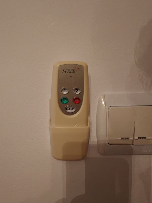 Lustra cu telecomanda