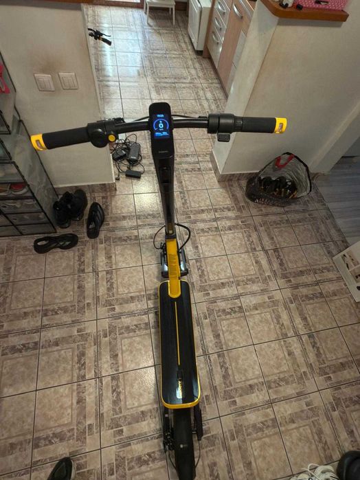 Xiaomi Electric Scooter 6 Ultra – Garantie eMAG – 1018 km – Fast Charger original – Cutie
