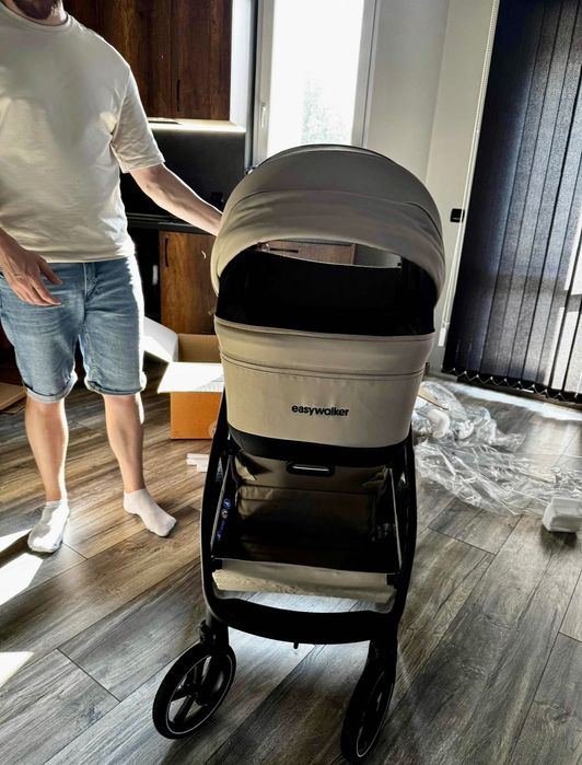 КАТО НОВА Easywalker Zoey + пълен комплект + доживотна гаранция на шасито!