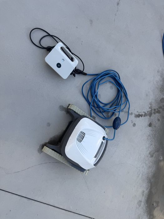 Aspirator ( Robot) piscina Dolphin E10