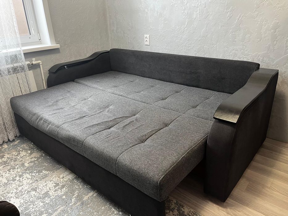 Продам диван в хорошем состоянии