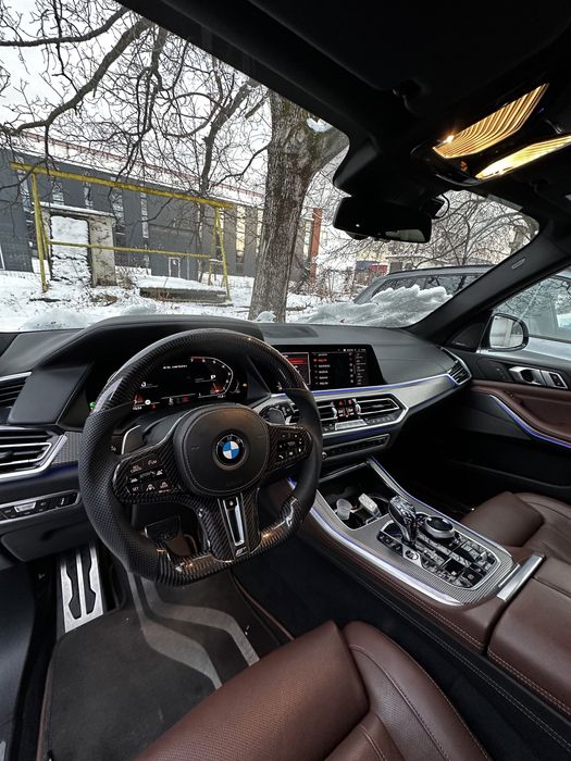 Volan BMW M Carbon Seria G - Incalzire - Vibratii - Traffic Jam Assist