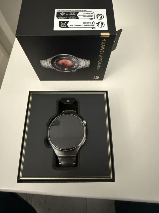 Vând ceas Huawei watch 4 pro
