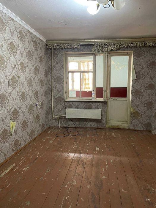 Янгиҳаёт туманида кенг 5 хонали хонадон сотилади!