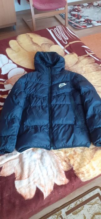 Geaca nike stare buna