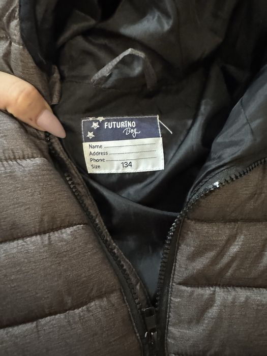 Продам куртку детскую  размер 134