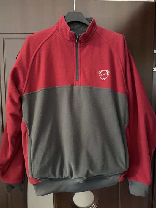 Geaca Nike cu doua fețe