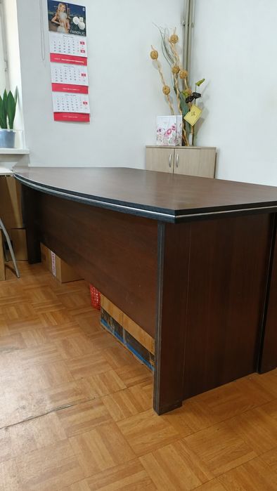 Стол руководителя офисный