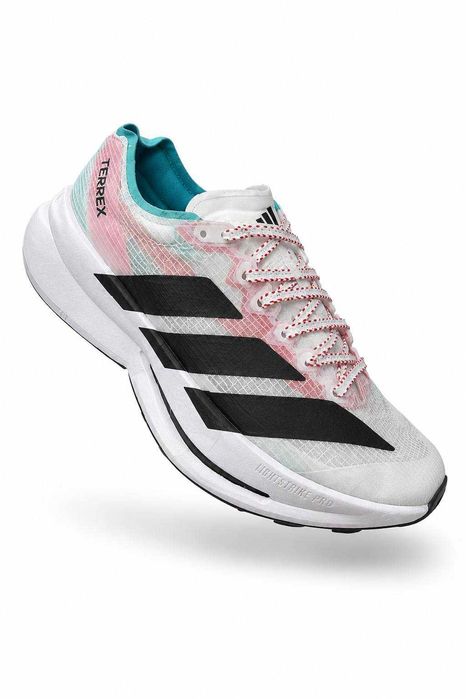 Кроссовки Adidas Adizero EVO SL, размеры от 40 до 45.