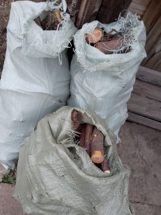 Дрова мешками пиленные