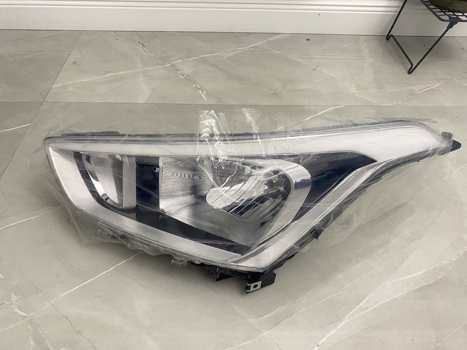 Фара Hyundai Creta, левая