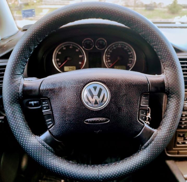 Тапициране на волани с еко кожа