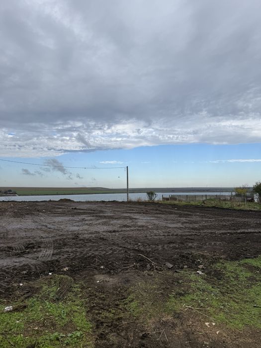 Teren intravilan 900 mp lac corbu