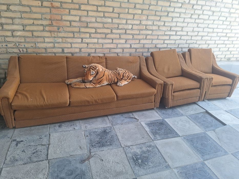 Kravat,divan,kreslo