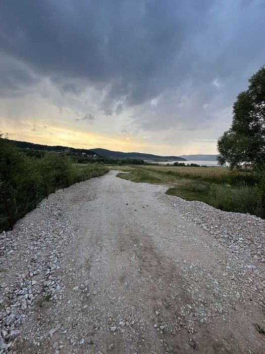 Парцели в регулация на Курорта Цигов чарк с ток и вода