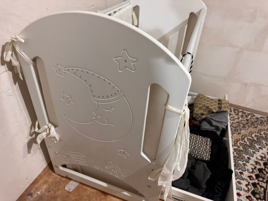 Детская кровать за 10.000 в очень хорошем состоянии