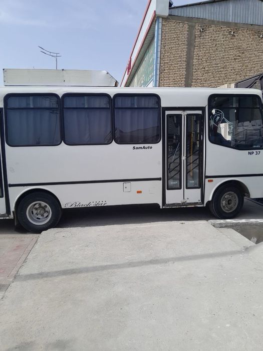 Avtobus (Isuzu) 2012