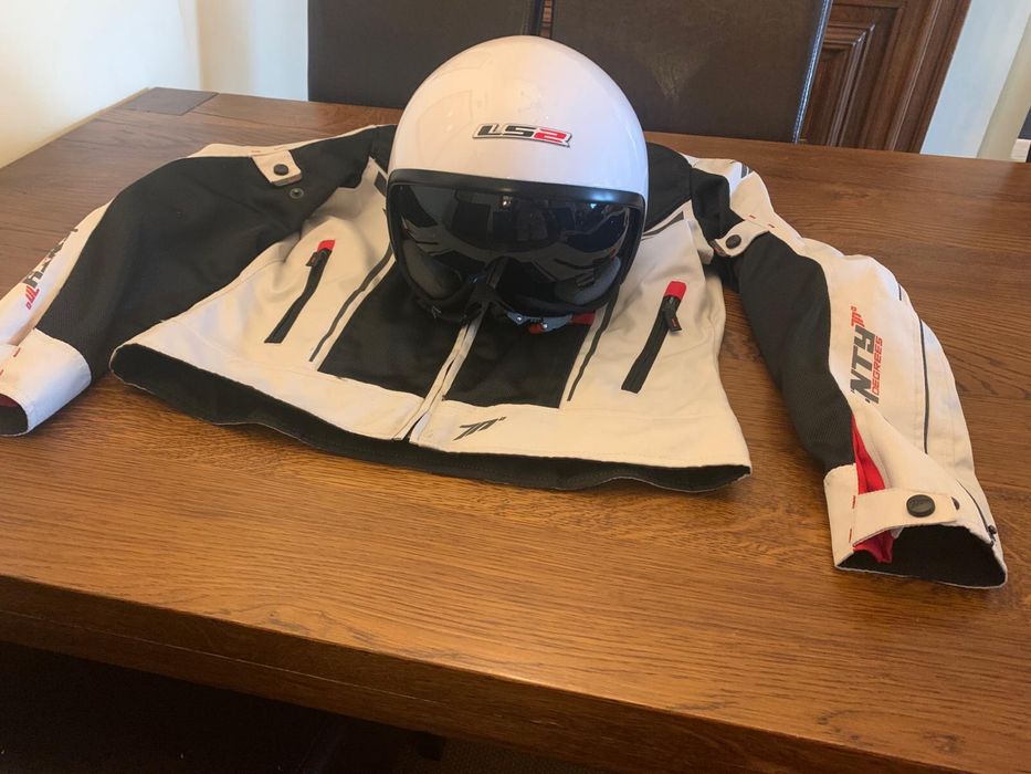 Casca si geaca moto,model pentru dama.