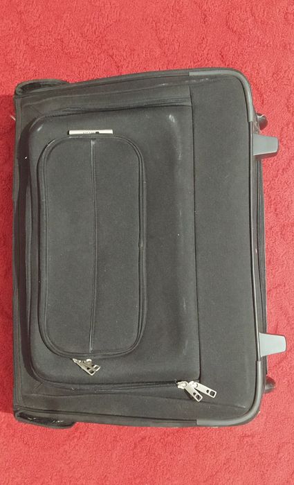 Чемодан для костюма