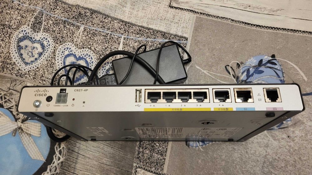 Cisco C927-4P Router isr 900 serie ca nou