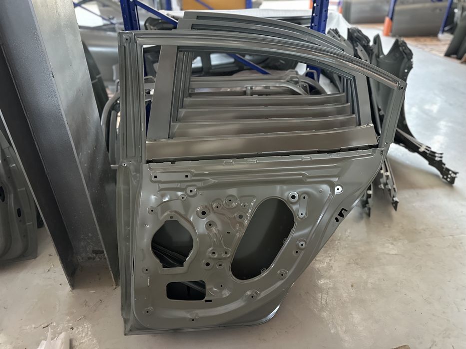 ONIX ORQA Eshik ung chap GM Orginal